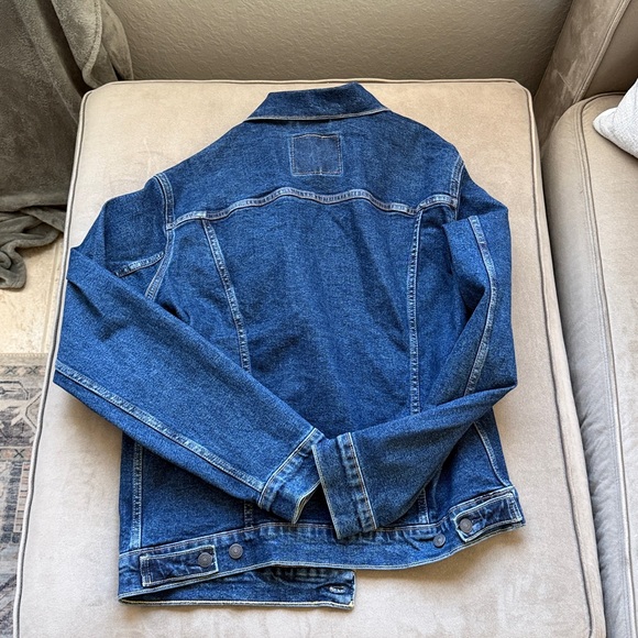 Levi’s Jean Jacket - Picture 3 of 3